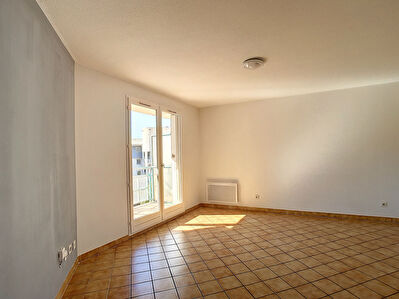 T2 A vendre -Europole- Grenoble 6 minutes a pied ecole GEM