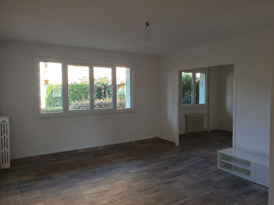 Appartement La Crau 4 pieces 73.46 m2 - Proche du Centre-ville