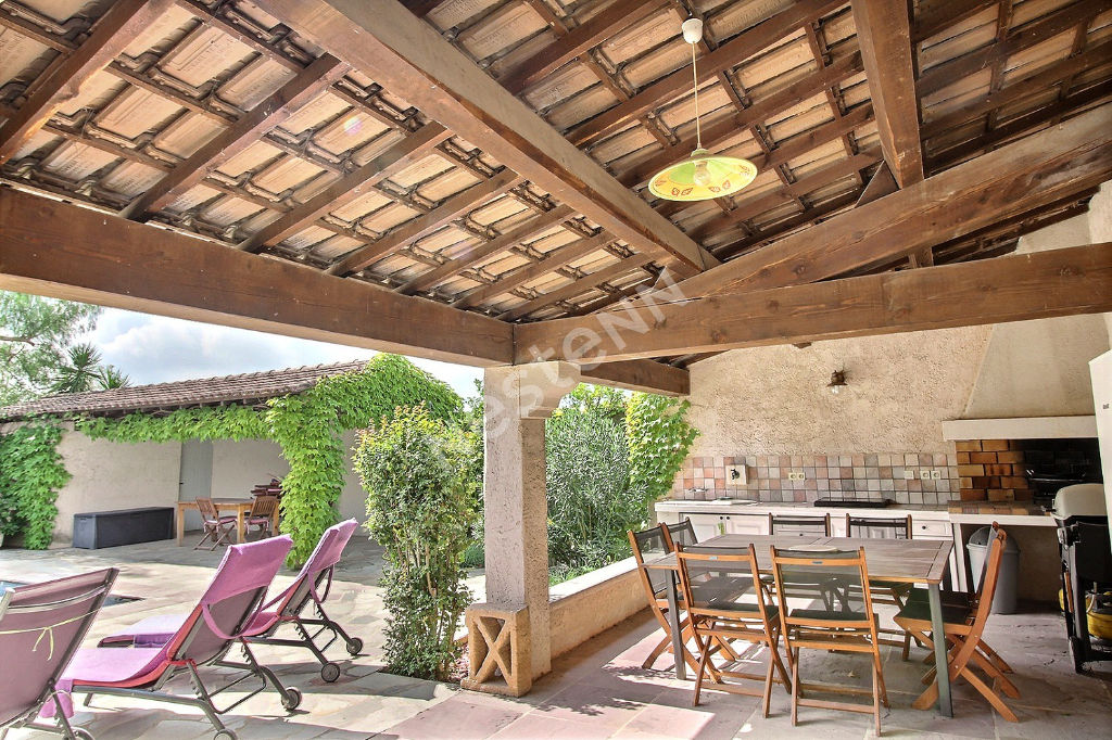 Maison La Crau 6 Pieces 167 77 M2 La Crau Cadre Campagne Et Au Calme