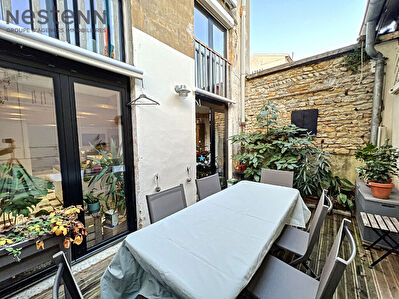 Appartement maison type 4 en duplex avec terrasse et local professionnel