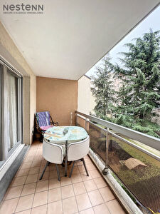 Viager / Appartement T3 bis de 84 m2 avec balcon et garage proche Place Bertone
