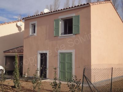 LOCATION VILLA NEUVE AVEC JARDIN ET GARAGE