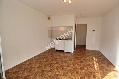 Studio Metz Valliere - Meuble - Balcon - Libre d'occupation - special investisseur