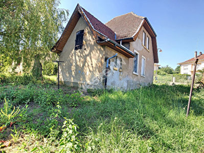 Maison 2 chambres a renover - Saulny - 8 ares de terrain - 10 min de Metz