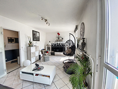 Appartement 3 chambres- Metz Devant Les Ponts - Lumineux - Cave - Dernier etage