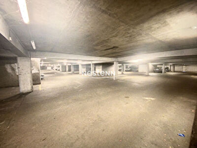 Parking ferme securise - Portail electrique - Metz Borny- Rue du Bearn