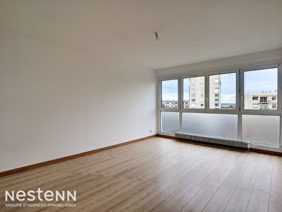 Herouville St Clair - Bel appartement T2 de 50 m2, garage, ascenseur