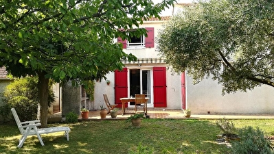 Villa independante au calme avec jardin