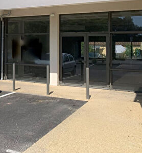 Local commercial neuf 88 m2 ENTRAIGUES SUR LA SORGUES