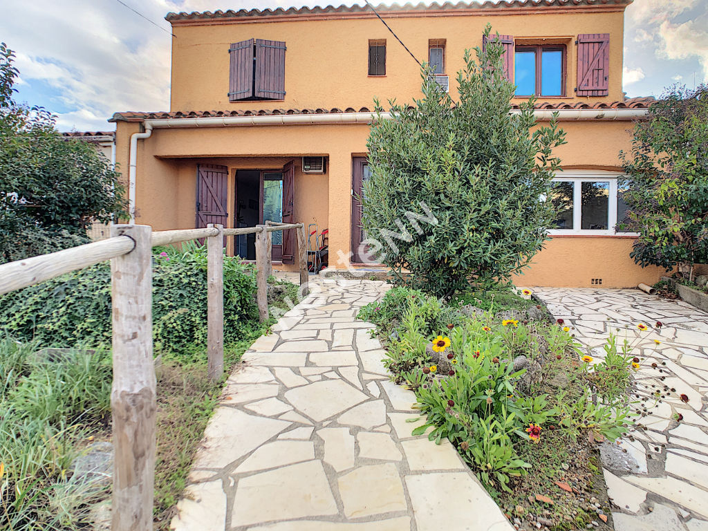 Saint Genis des Fontaines Villa 6 pieces