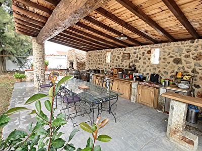 A VENDRE Perpignan MAS catalan 205 m2 - 10 pieces.