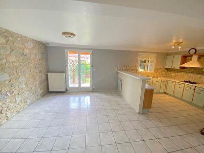 A VENDRE CHALABRE GRANDE MAISON T8 AVEC JARDIN ET GARAGE