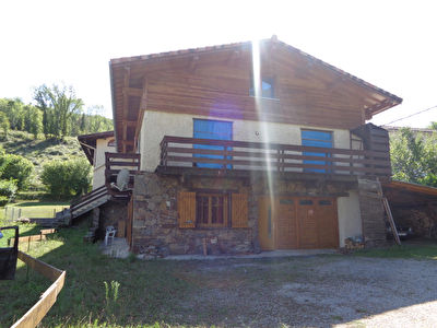IDEAL INVESTISSEMENT LOCATIF CHALET DE 125 M2 POUR CREER UN LOFT