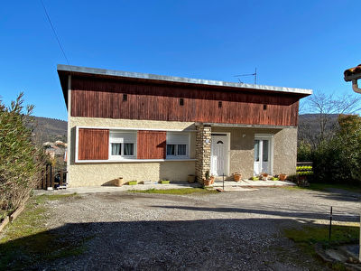 LAVELANET MAISON T4 AVEC JARDIN ET GARAGE VENDUE LOUEE