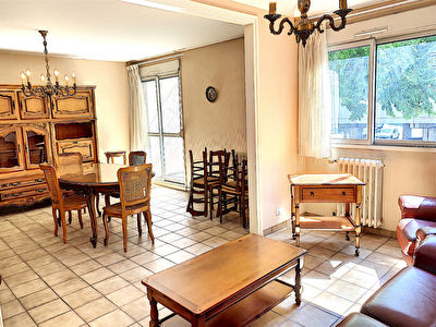 APPARTEMENT T4 93 m2 PAMIERS AU 1ER ETAGE