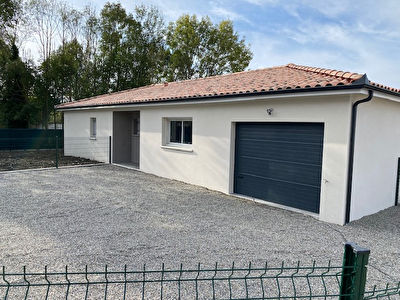 MAISON NEUVE AVEC JARDIN