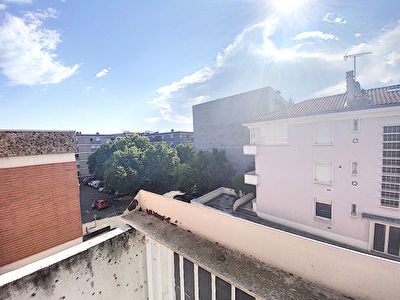 PAMIERS : APPARTEMENT DE TYPE 3 DE 66 M2 AVEC BALCON ET CAVE