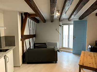 A LOUER T1BIS MEUBLE FOIX