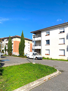 MAZERES : APPARTEMENT T2 A VENDRE EN RDC DANS RESIDENCE AVEC PISCINE