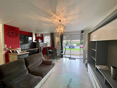 PAMIERS : APPARTEMENT DE TYPE 3 RENOVE AVEC PARKING ET TERRASSE