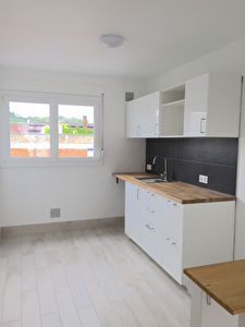 PAMIERS - A LOUER - APPARTEMENT T3 AVEC BALCON