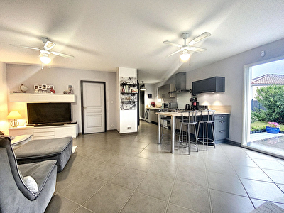 LA TOUR DU CRIEU : VILLA RECENTE DE TYPE 5 A VENDRE DE 105 M2 SUR 475 M2 DE TERRAIN