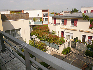 BOBIGNY DUPLEX DE 4 PIECES 87M2 AVEC TERRASSE PLEIN CIEL