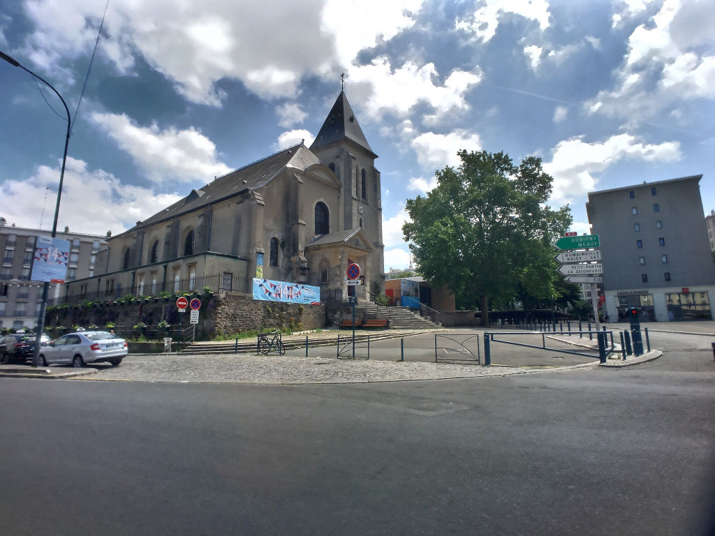 photos n°1 3/4 pièces petite copro en dernier étage Canal,église