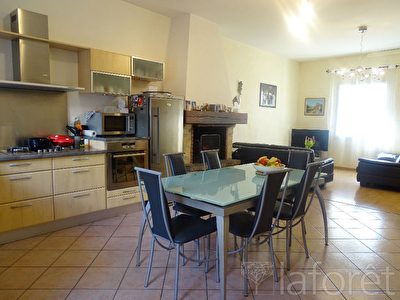 Maison Saint Gely Du Fesc 6 pieces 132 m2- Coeur de village