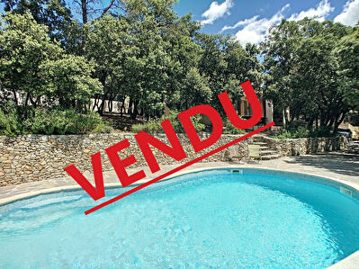 Maison 4 pieces 97 m2 sur 1230m2
