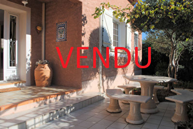 Villa de plain pied au Grau du Roi en tres bon etat
