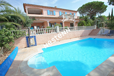 Maison 200 m2 - 8 pieces, 5 chambres