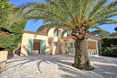 Villa Sainte Maxime 5 pieces 114 m2