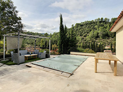Villa recente Sollies-Toucas 5 pieces -128m2 - Sous sol 170m2 - Pisicine - Vue degagee