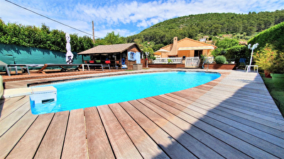 Maison individuelle Sollies Toucas 7 pieces 156 m2 - Calme - Double habitation - Lumineux - Piscine