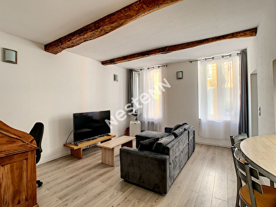 SOLLIES-PONT, Centre Ville - Appartement T3 - Renove - Calme et Lumineux