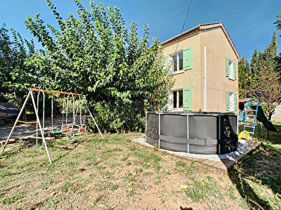 CUERS - MAISON INDIVIDUELLE - 4 CHAMBRES - 2 GARAGES - POSSIBILITE DOUBLE HABITATION - PISCINABLE