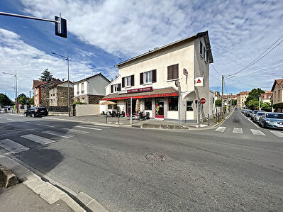 Immeuble Villeneuve Saint Georges 13 pieces 220 m2