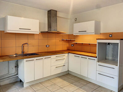 Appartement loue Allauch 3 pieces 74 m2