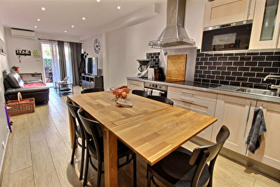 Maison de la ville a la Penne sur Huveaune 67m2