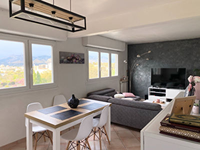 Appartement Aubagne 3 pieces 81.5 m2