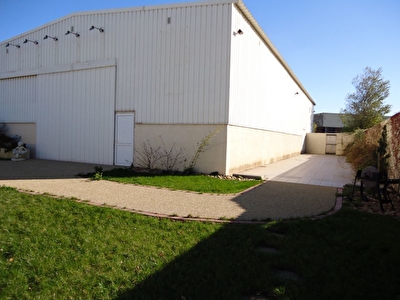 Local commercial Istres 450 m2, ZI Tube