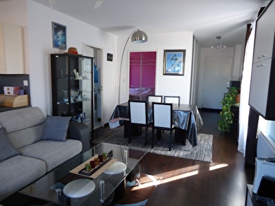 Appartement recent type2 Entressen 56m2