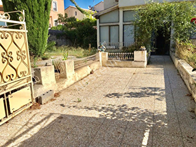 Bas de villa La Ciotat T4 proche mer.