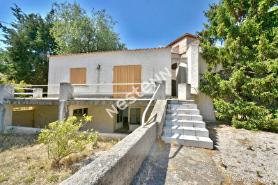 La Ciotat maison 6 pieces 130.50 m2 avec 570 m2 a renover entierement
