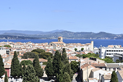 Appartement T3 70 m2 vue mer terrasses 48m2