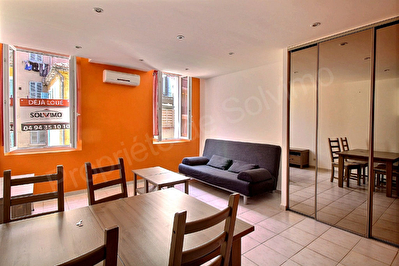 APPARTEMENT STUDIO MEUBLE TOULON - 1 piece - 30 m2
