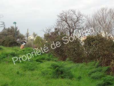 Terrain La Garde 350 m2