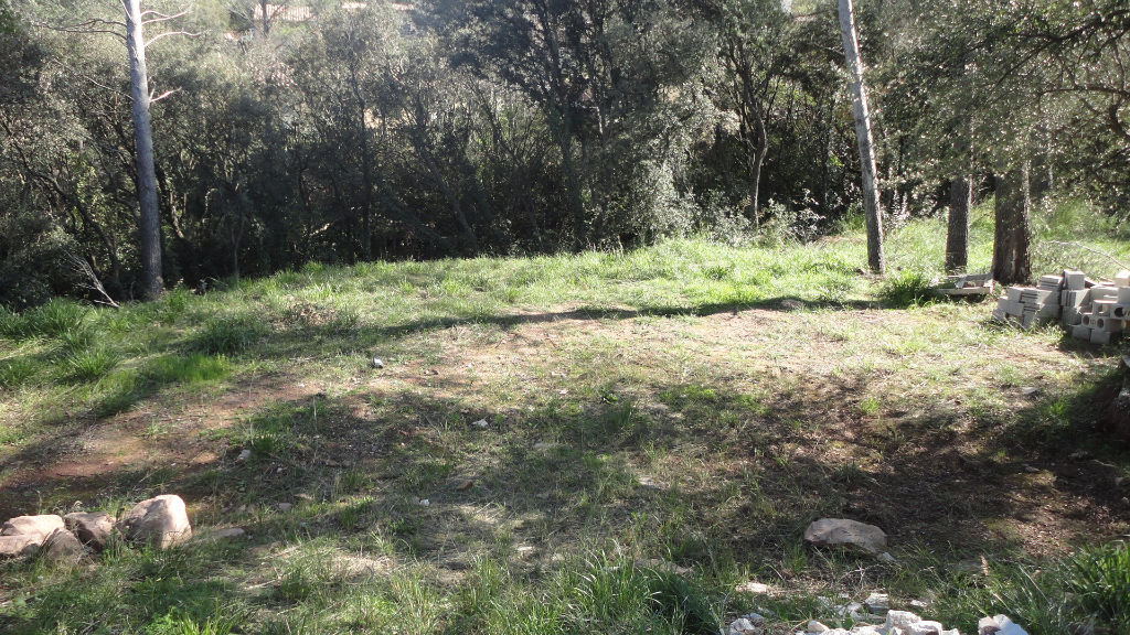 photos n°1 Terrain La Valette Du Var 871 m² - Secteur calme, résidentiel et recherché