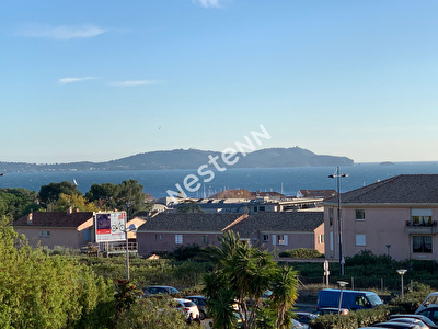 Appartement Carqueiranne 3 pieces 60.68 m2 - Residence securise, proche du centre ville et vue mer